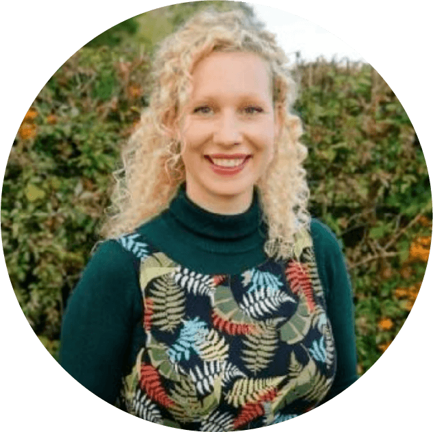 Julia Barry - Barefoot Coaching Tutor